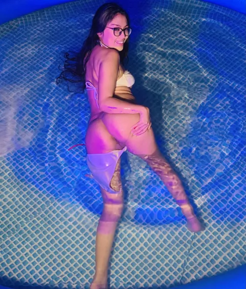 Care for a dip? by allynona