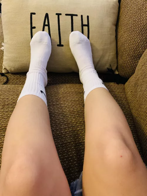 who likes nike sockss:)) [selling] [US] by itsbritneyyy