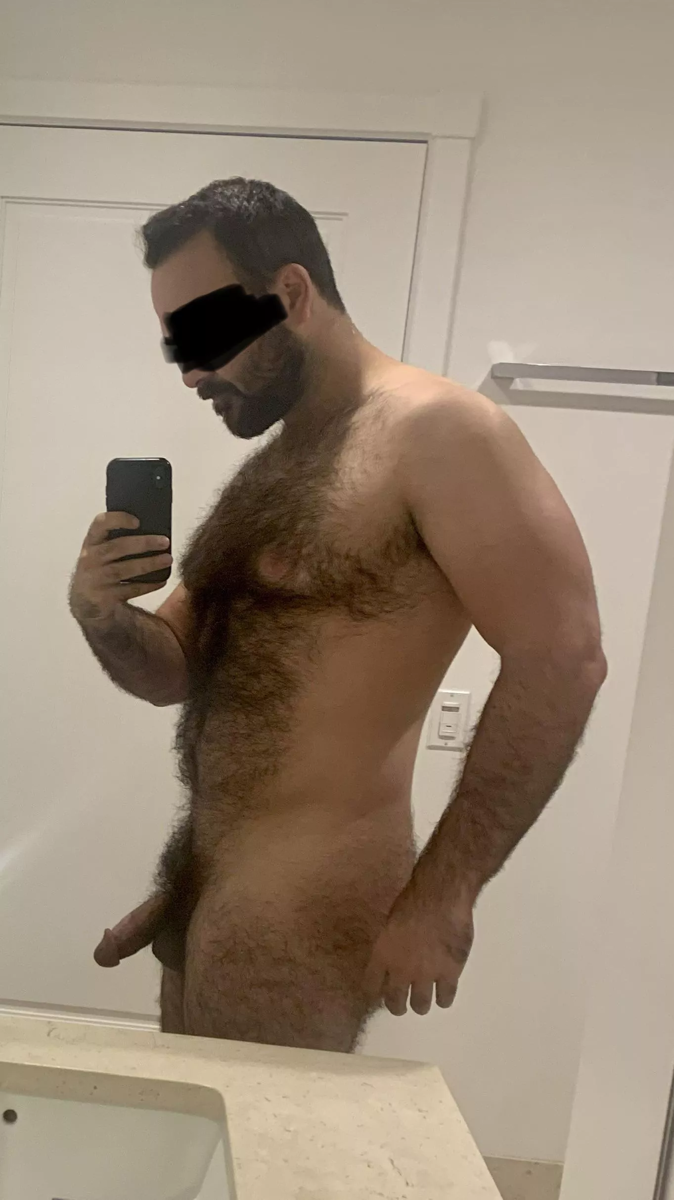 Who’s got a thing for hairy dads? posted by -DaddyNextDoor