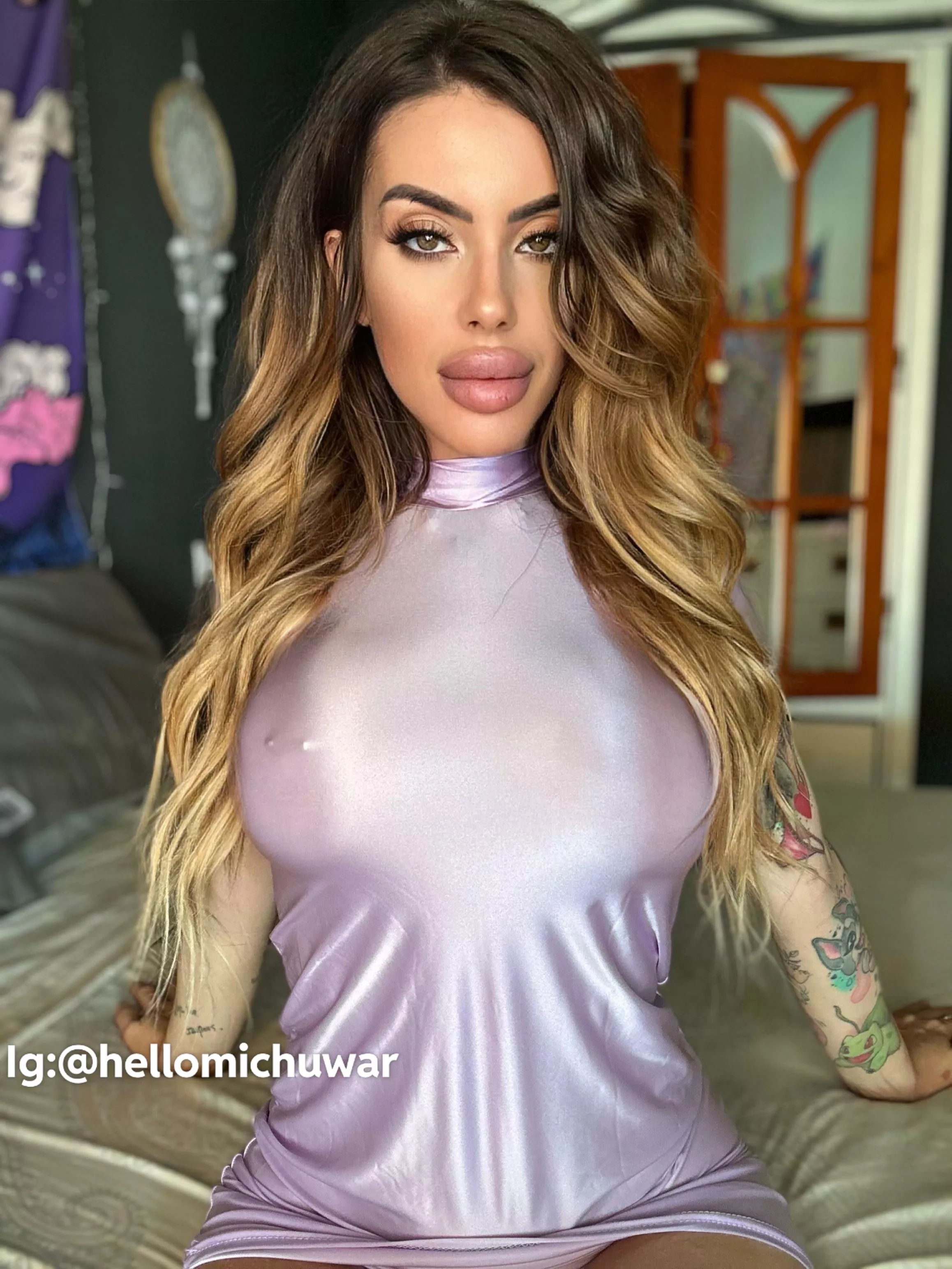 A bimbo needs dresses that make her shine posted by leahxtravis