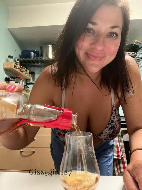 A little makers makes her happy by Gizzygirl127