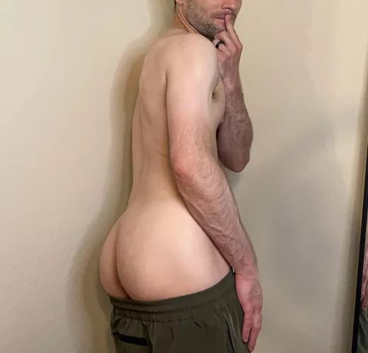Are you looking at my butt? 👀 by Andy_Lust