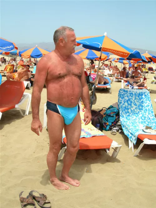 Beach daddy by hairyfatso1