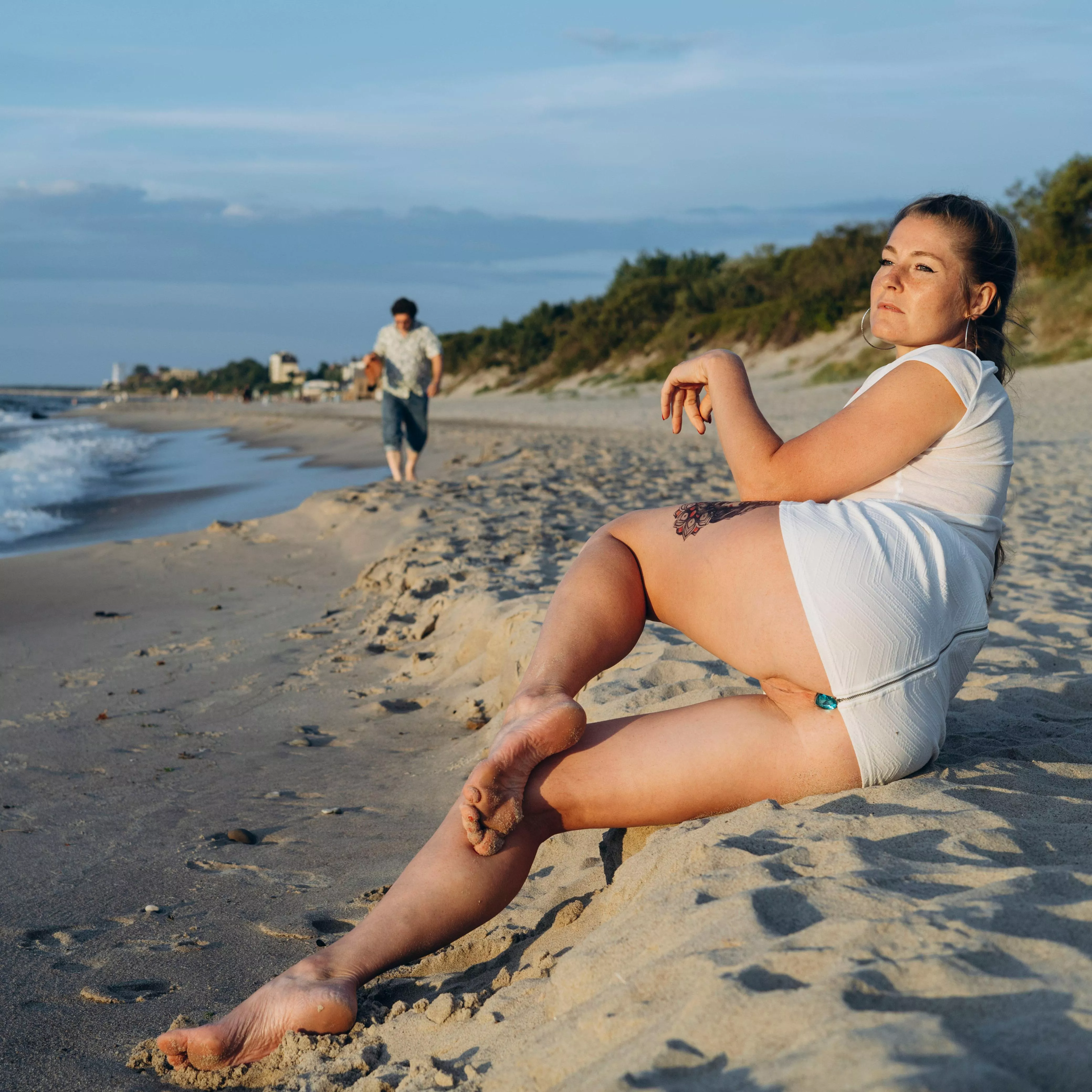 Beach plug [IMG] posted by WhoreSlutMilf