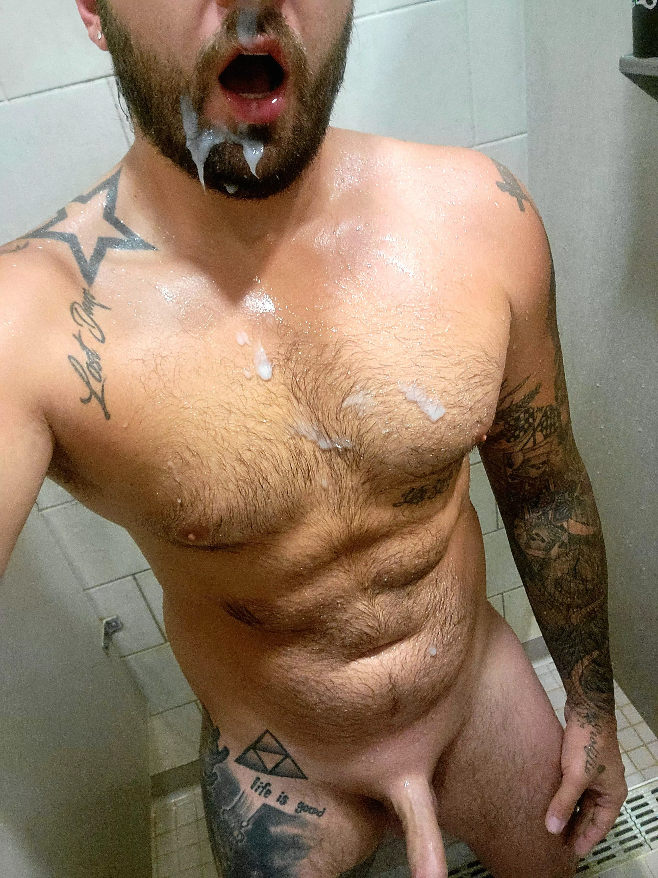 Bi gym cum slut ;) posted by Hot-Economy-5101