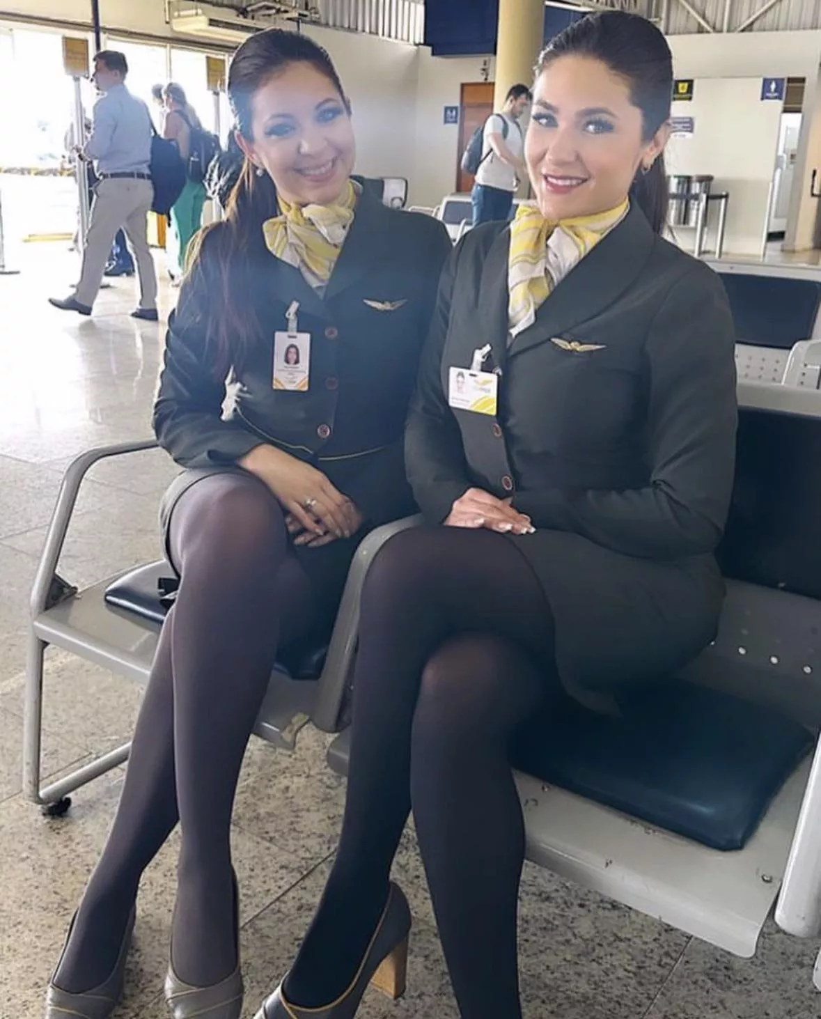 Cabin crew 🇧🇷 posted by arrayoutofbounds