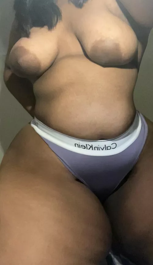 Can’t sleep with a top on ever x by queenpink22