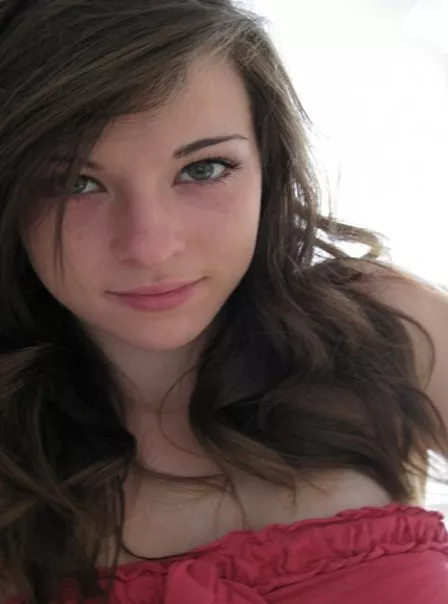 Cutie posted by unstrungnapoleon