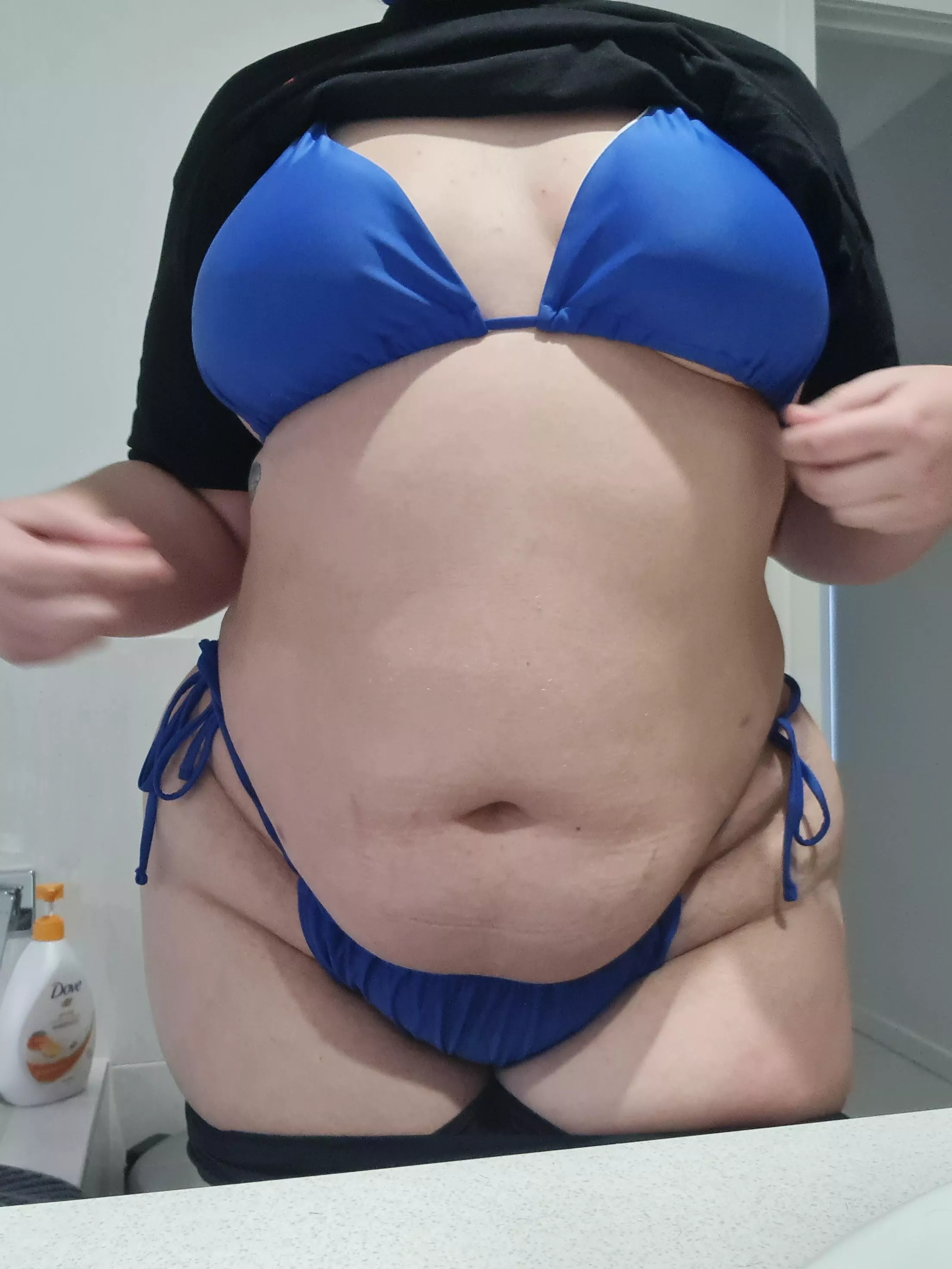 Do you like my bikini? posted by Bruised_Peach666