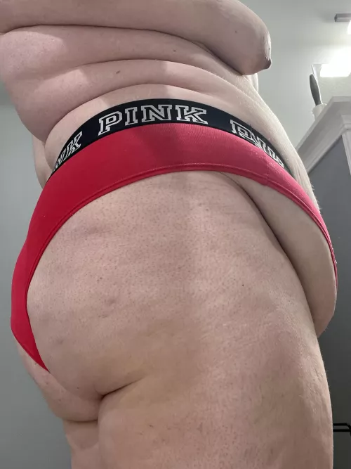 Do you like what you see? by Upstairs_Cry_4590