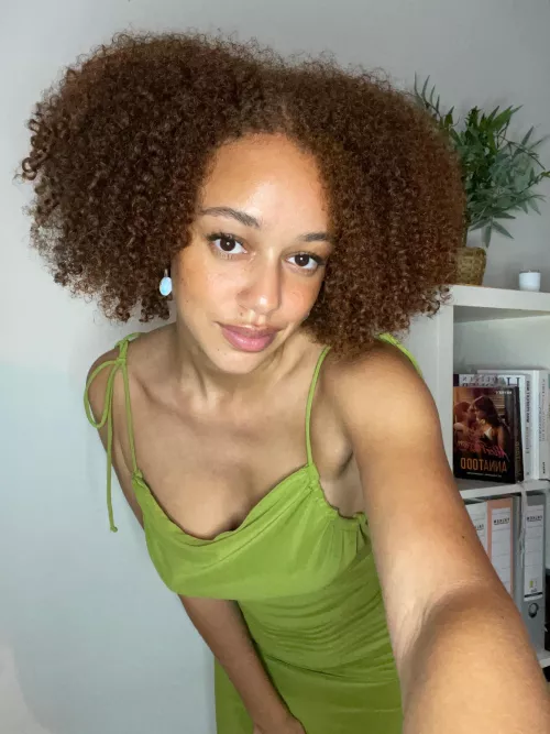 Feeling like wearing green today by alwaysstayshy