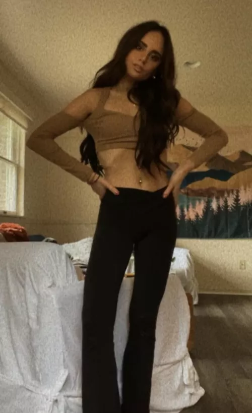 hi guys... 🦋 🧚♡🦋 🧚♡🦋 🧚♡ by Deep-Acanthaceae497