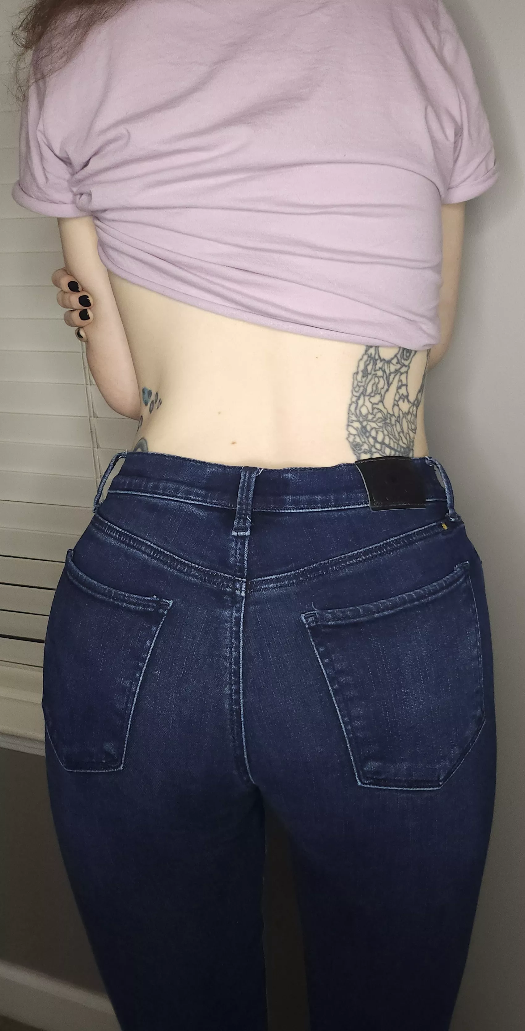 I like my jeans nice and tight on my body posted by themaryfairyy