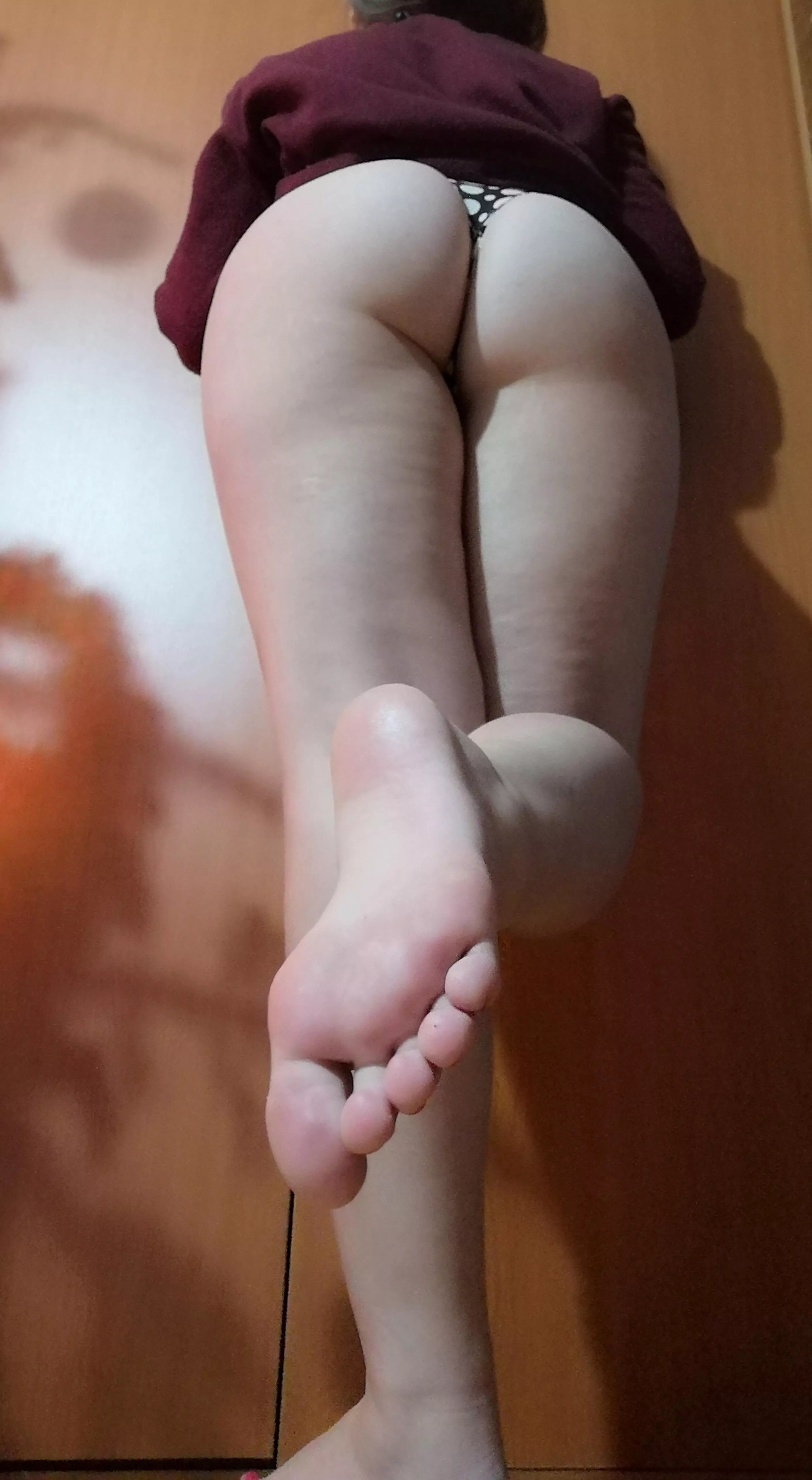 I love my ass and my feet and I bet you also love them. so cum and ask for more on my free page, link in comments posted by YoursAndrea