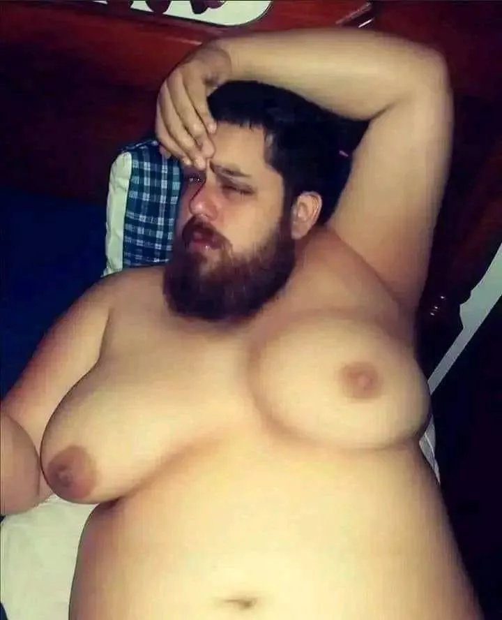 I’m genuinely jealous of this man because he has nice TITS posted by undercovasimpp