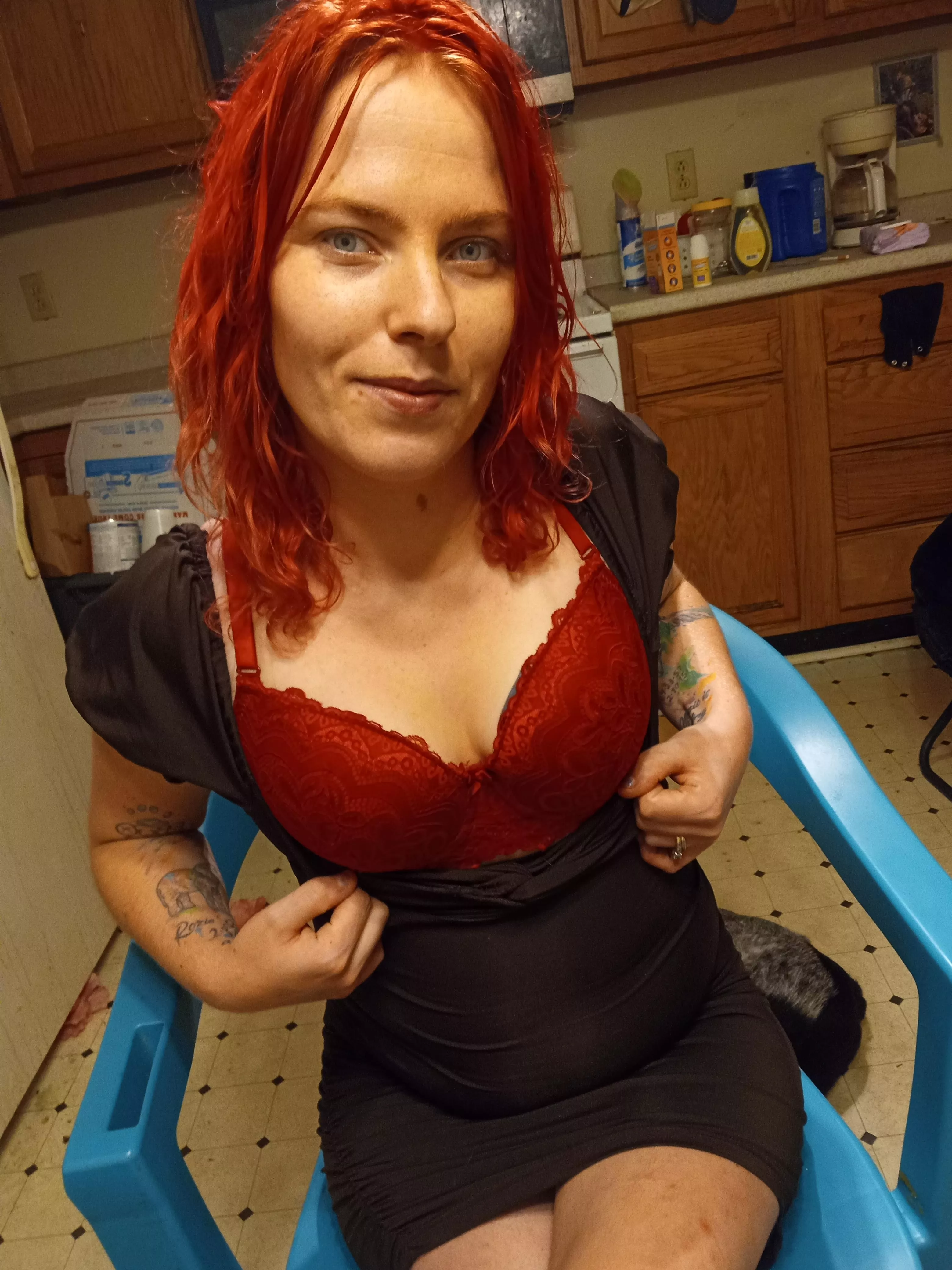 Just a housewife from Maine 😘 posted by NeverWin24