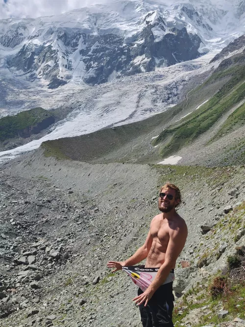 Just smiling at my bros (33) and... by LongJohnDeacon