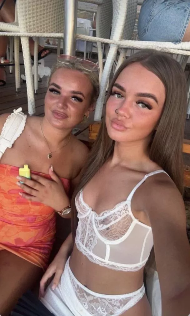 Left or right? posted by xeggg1