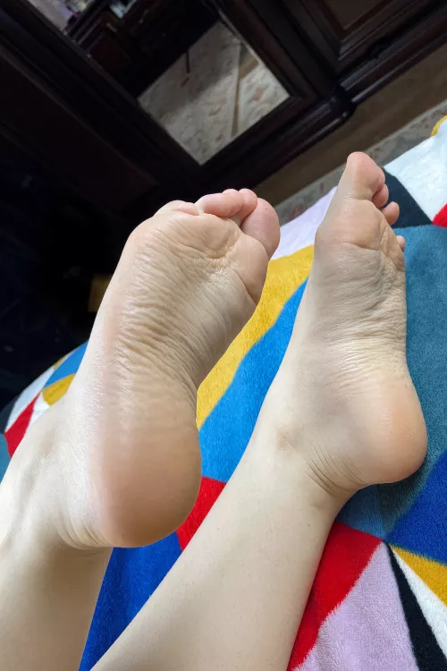 My bare feet will please you by TatyanaVikernes