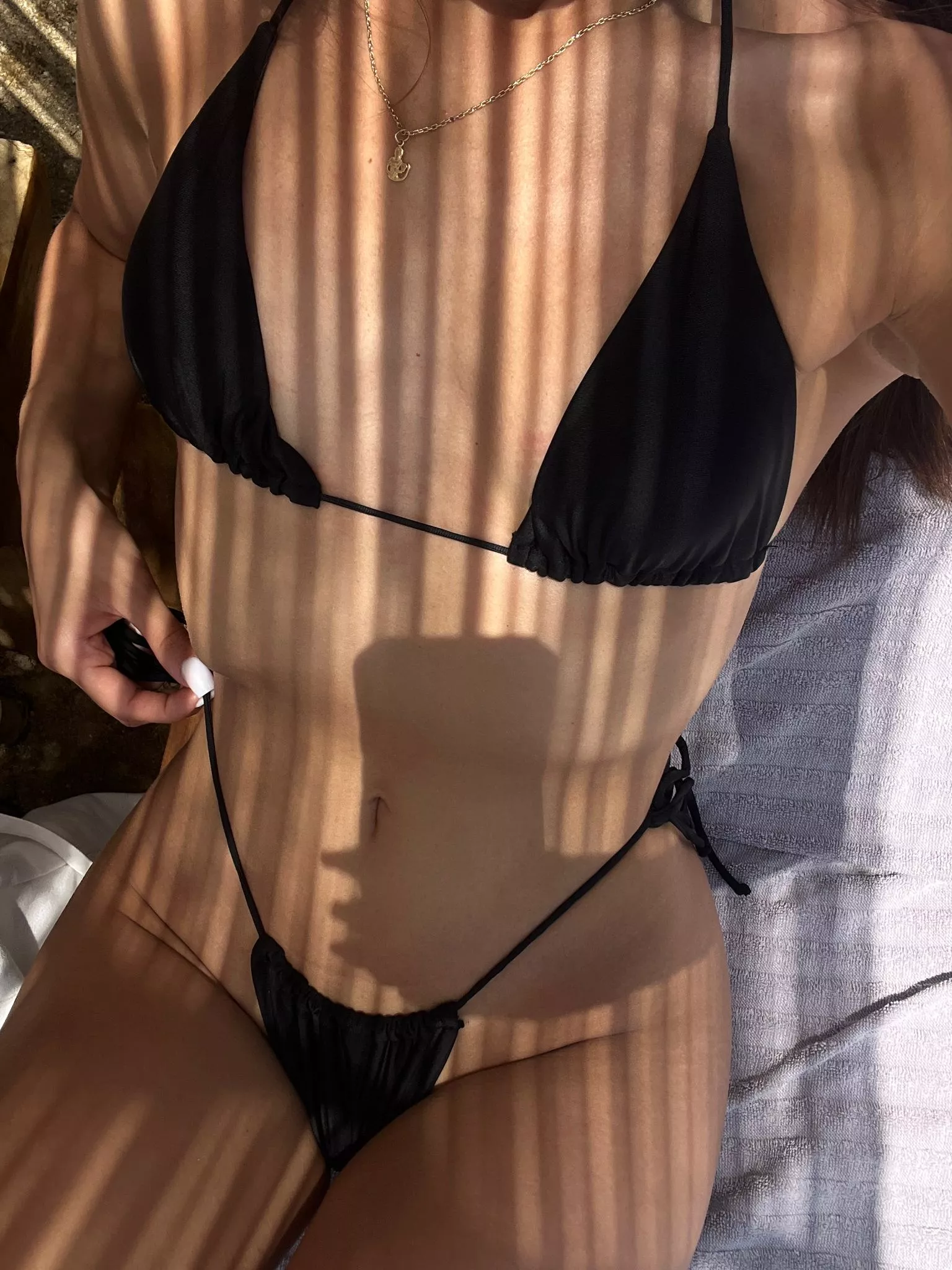 My little belly button says hi 😳 posted by BitterActz