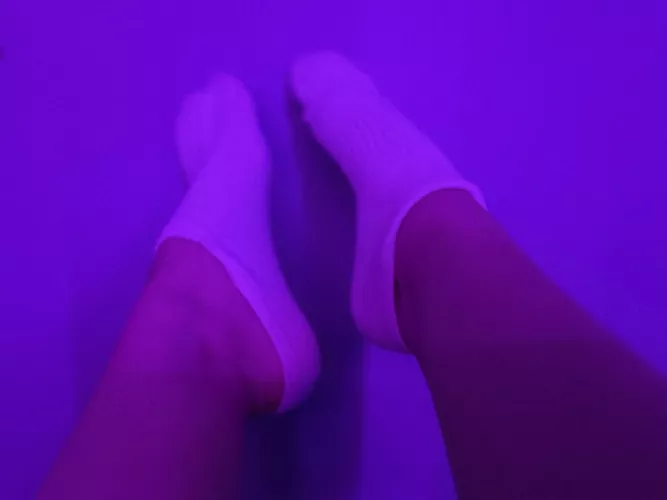 My the bottom of my socks got so dirty today :) [F] by BlueBlossomx