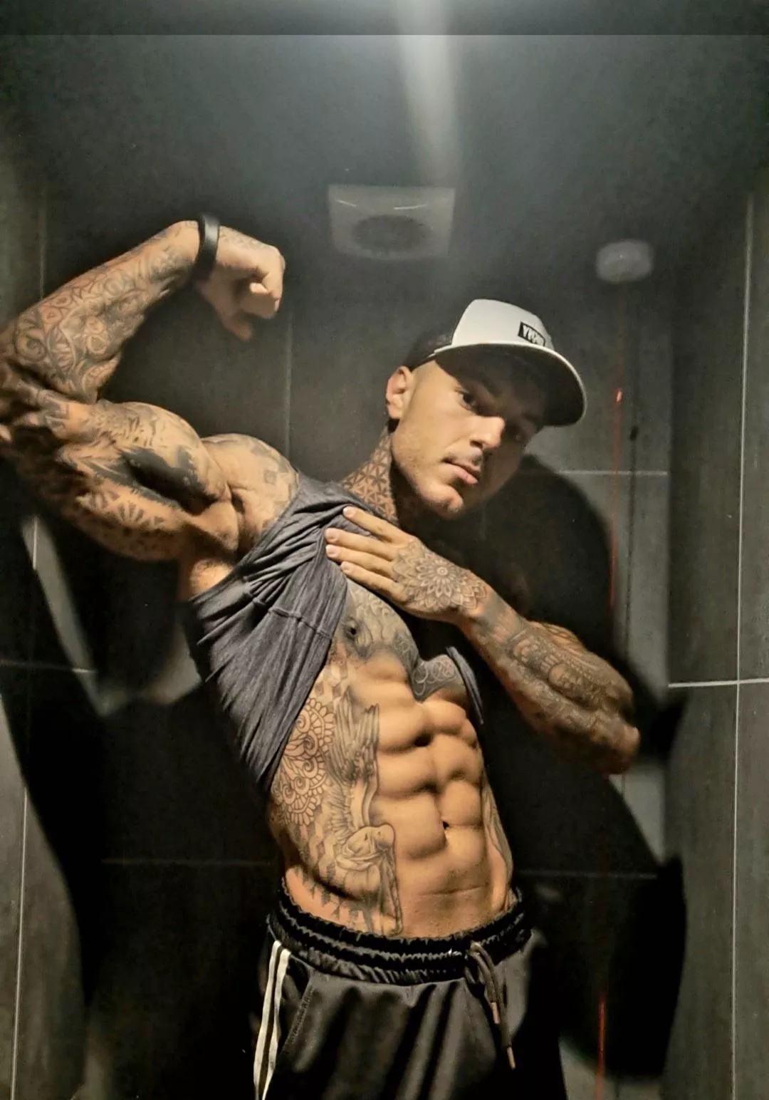 Sculpted ;) posted by bahamianDowel769