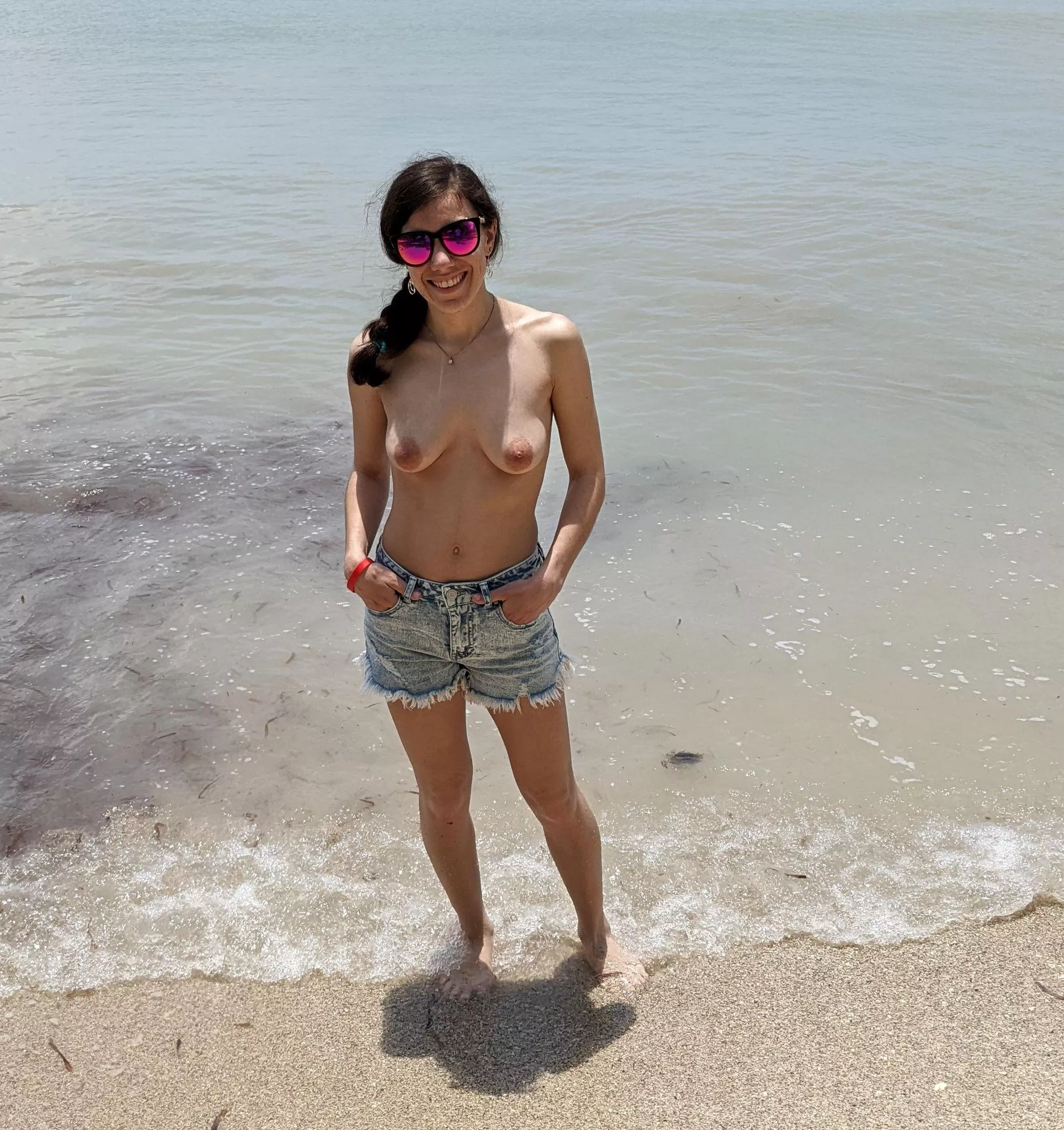 The only top I ever want to wear at the beach posted by AliceSin-Wonderland