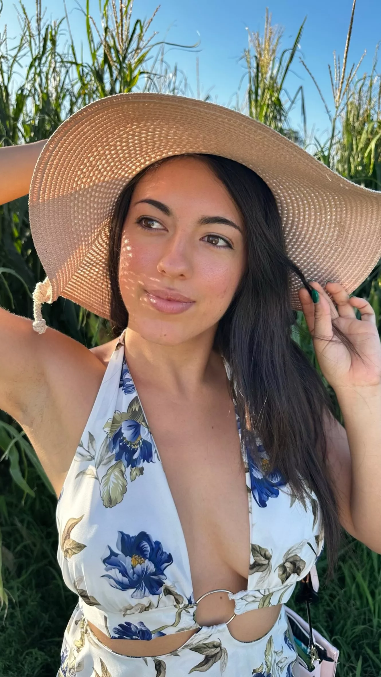 This morning was so hot that I went out for a walk for some fresh air! Wanna join me next time F19 posted by little__devill