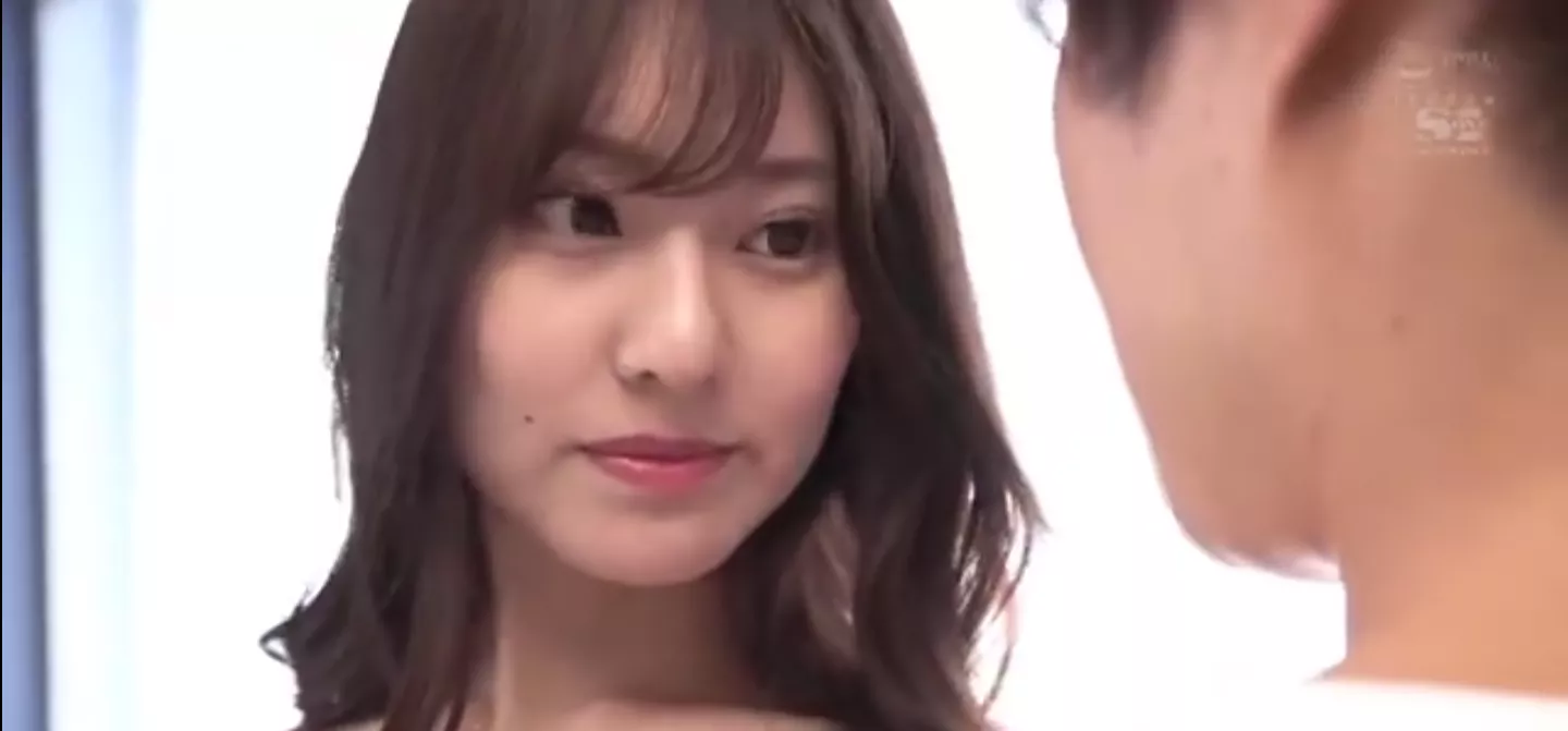 whats her name guys 🤧 posted by SimpleInformation593