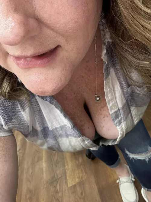 When I don’t feel like doing work, I can always just distract my coworkers by LynnaJean