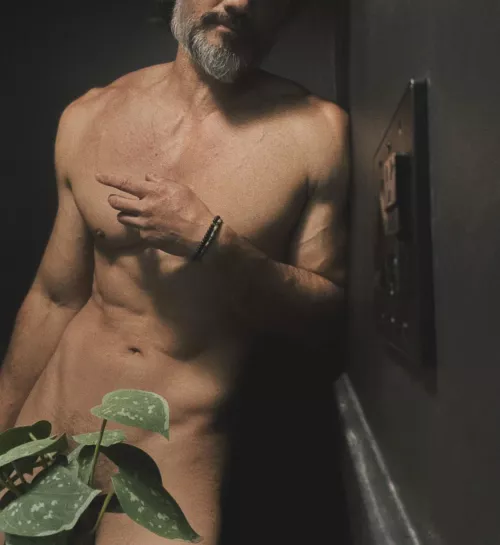 When you don’t know what to do with your hands by mixtaped_