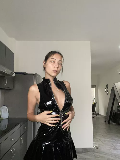 Which one you will be getting to know your owner tonight? by AbaloneNoa