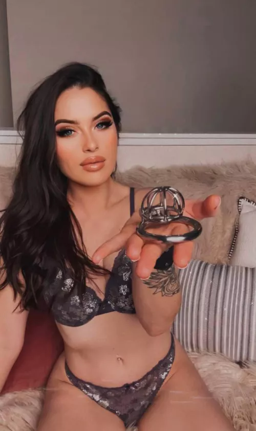 Who would let me peg them? <3 by M_368