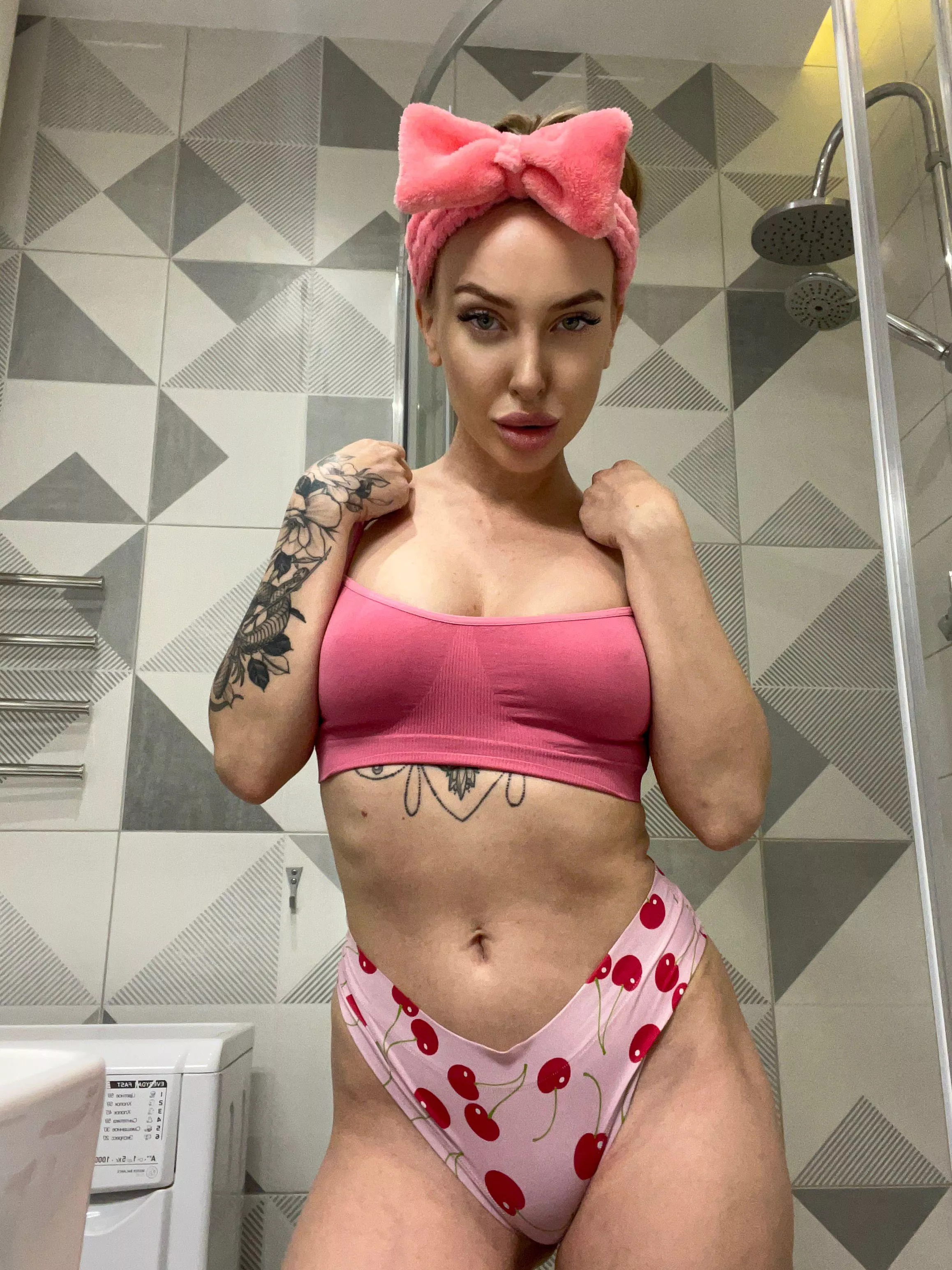 Who's ready for some steamy fun? posted by renomechta77