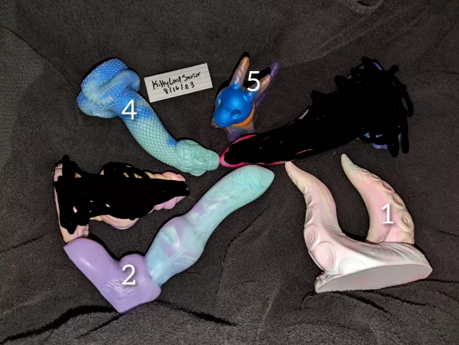 WTS (US only) please read all information and comment before messaging me. by KittyLordSavior