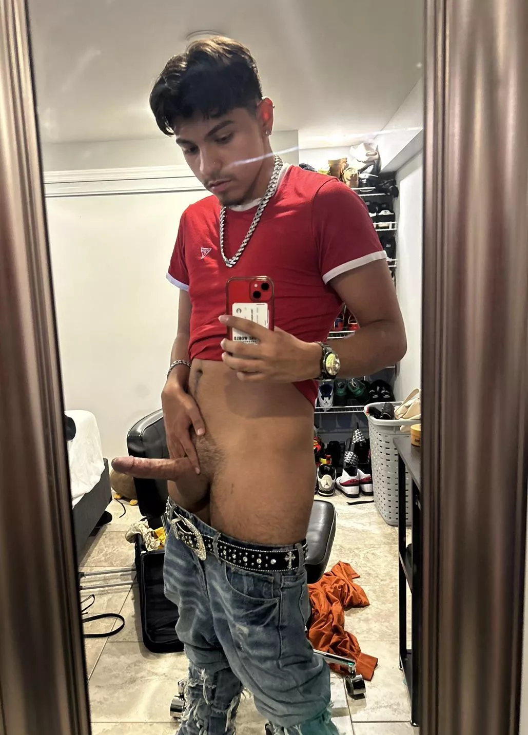 [18] Think I can go wild when I pound you? I won’t hold back 😈 posted by diegospremium