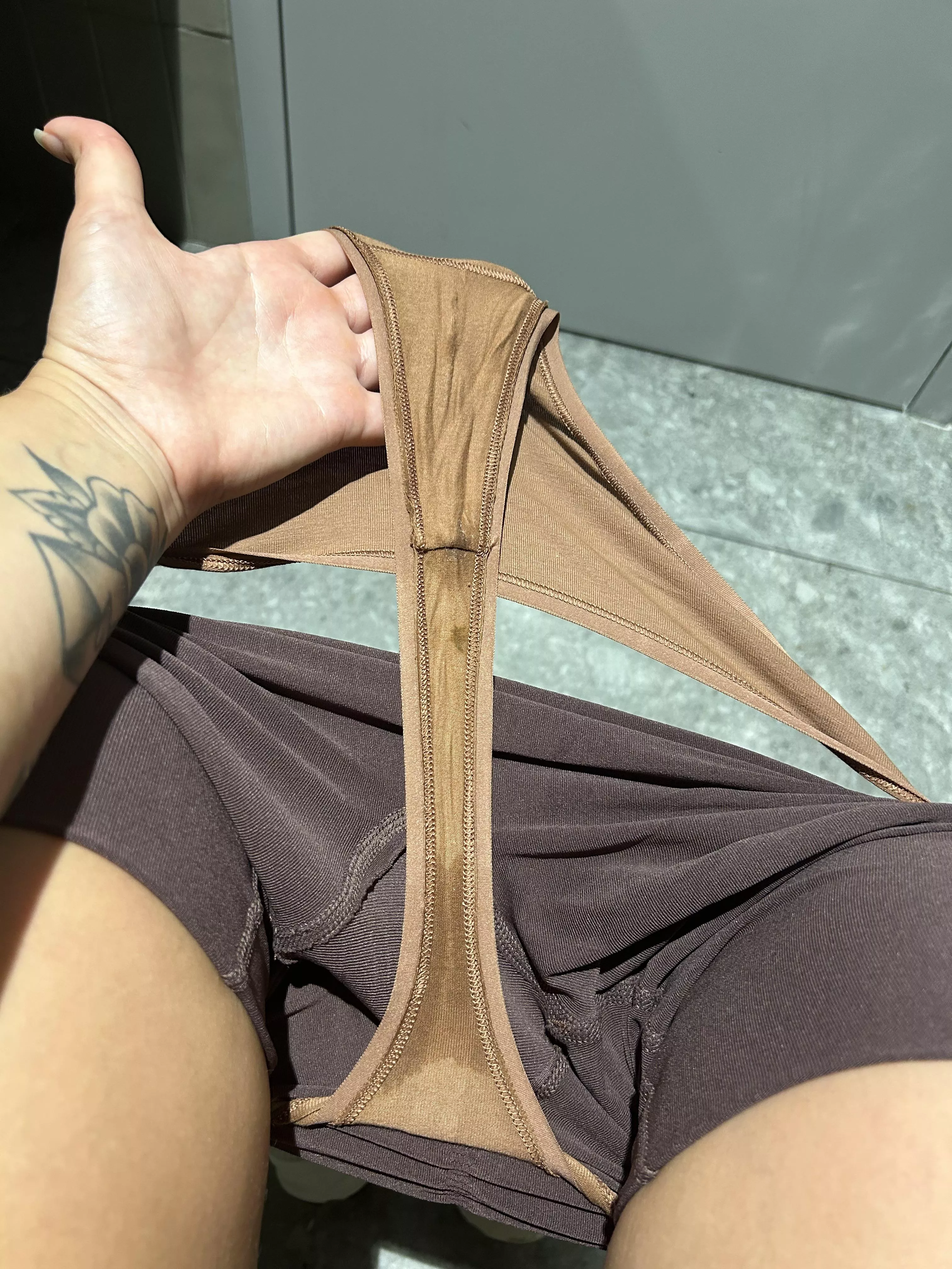 A little hungover cardio never hurt anyone ;) I call this the dirty gin martini thong heh posted by Yaelnextdoorvip