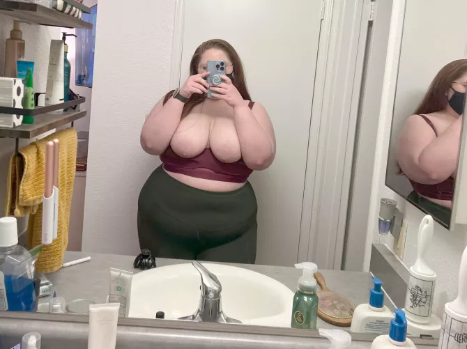 A little stoned and ready for the weekend 😌🪻 by whatspom