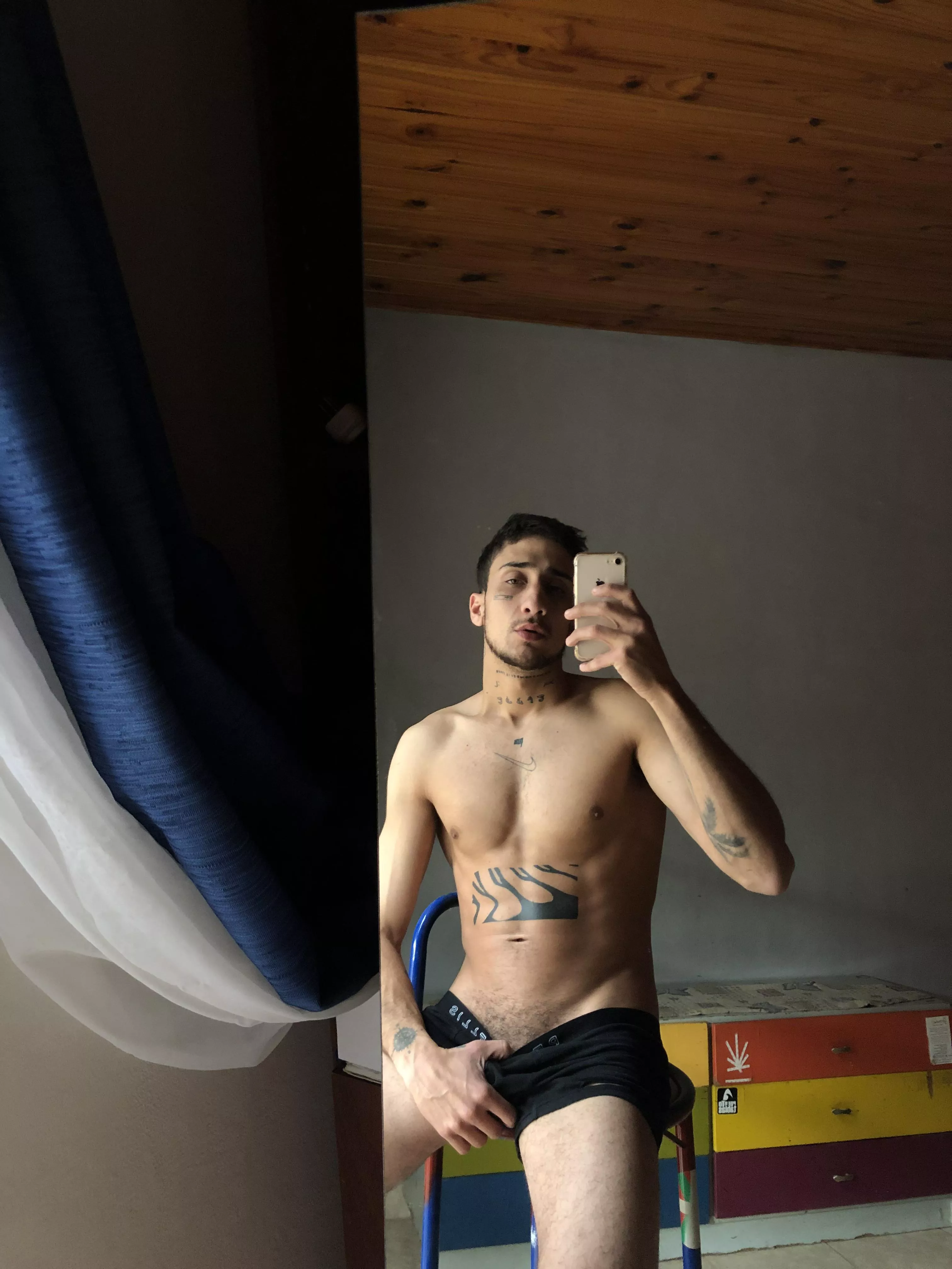 Do you want me to send you some nudes? posted by fardamn