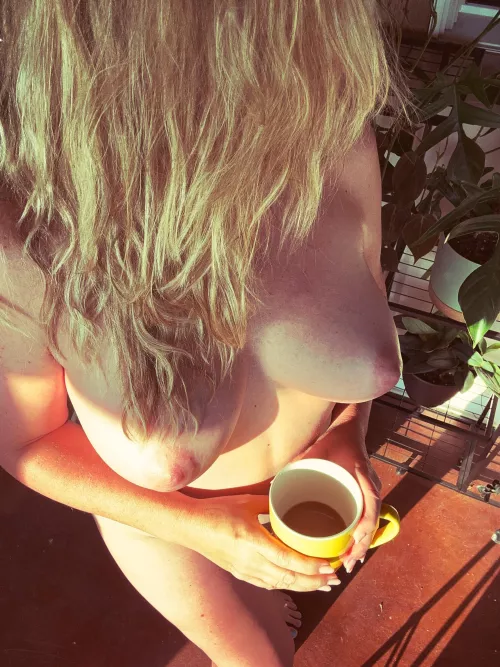 Enjoying some sunshine and coffee… by BDTD