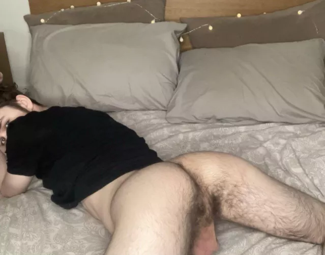 Hey, need your advice guys, is it okay hairy or should I shave? by Unicteinefun