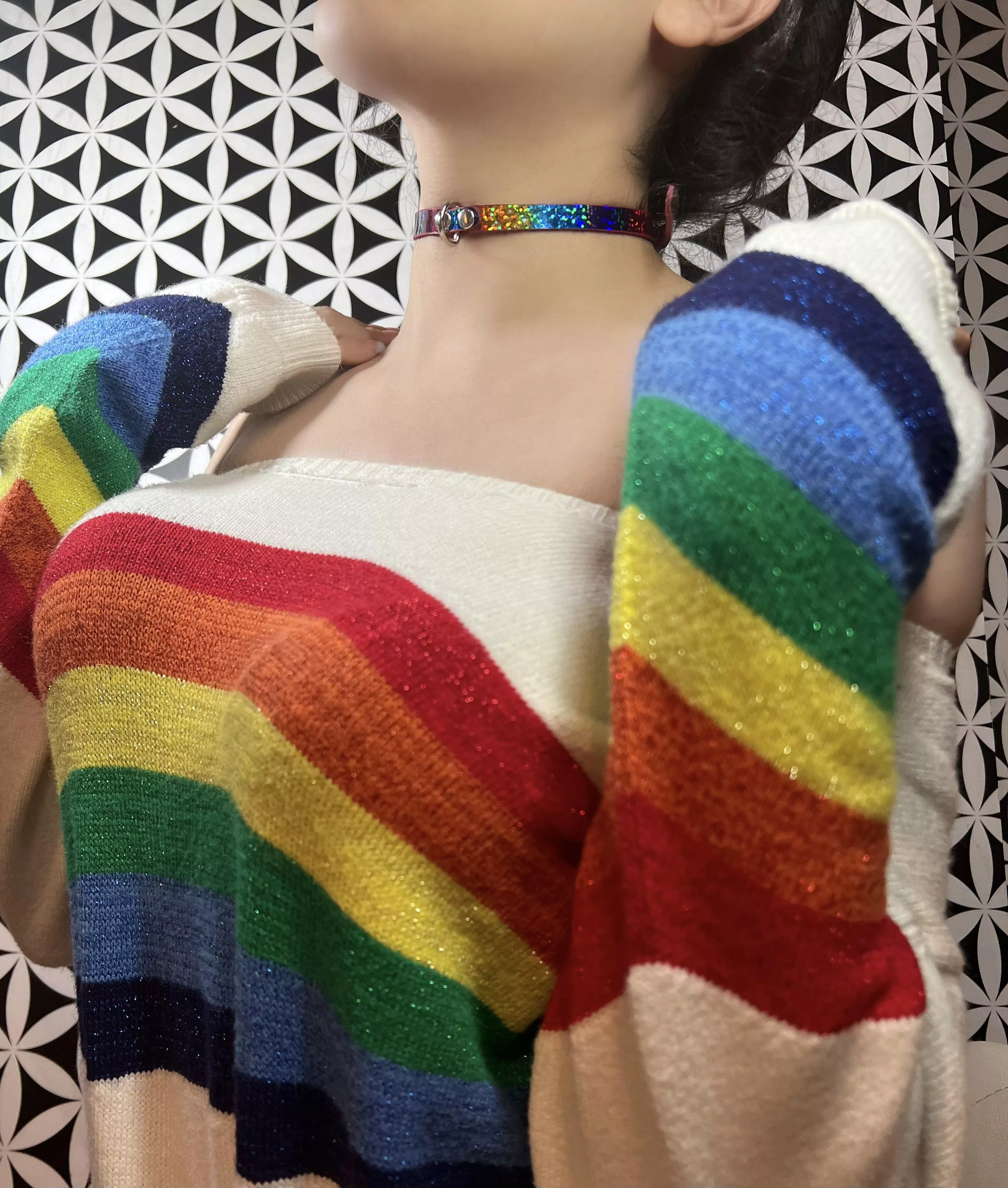 How cute is this new rainbow collar?!! 🌈💕 posted by LIMPERATRICEFRANCE