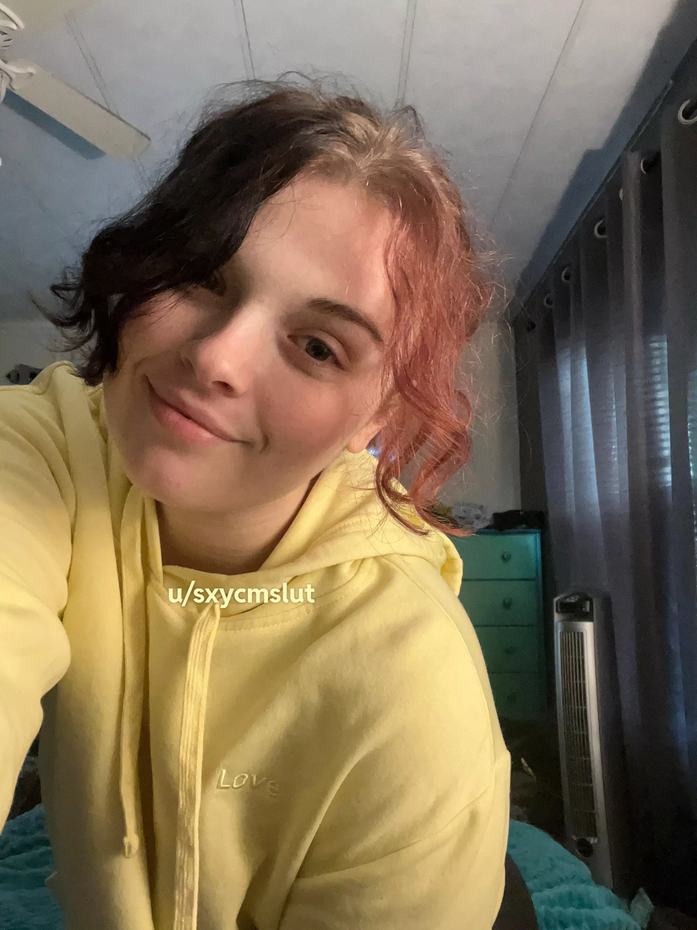 Just a hoodie and panties posted by sxycmslut