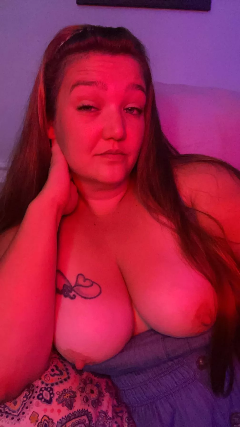 Just turned 30(f) and a mom of a 2 year old, tell me your thoughts posted by CrazyMilf999