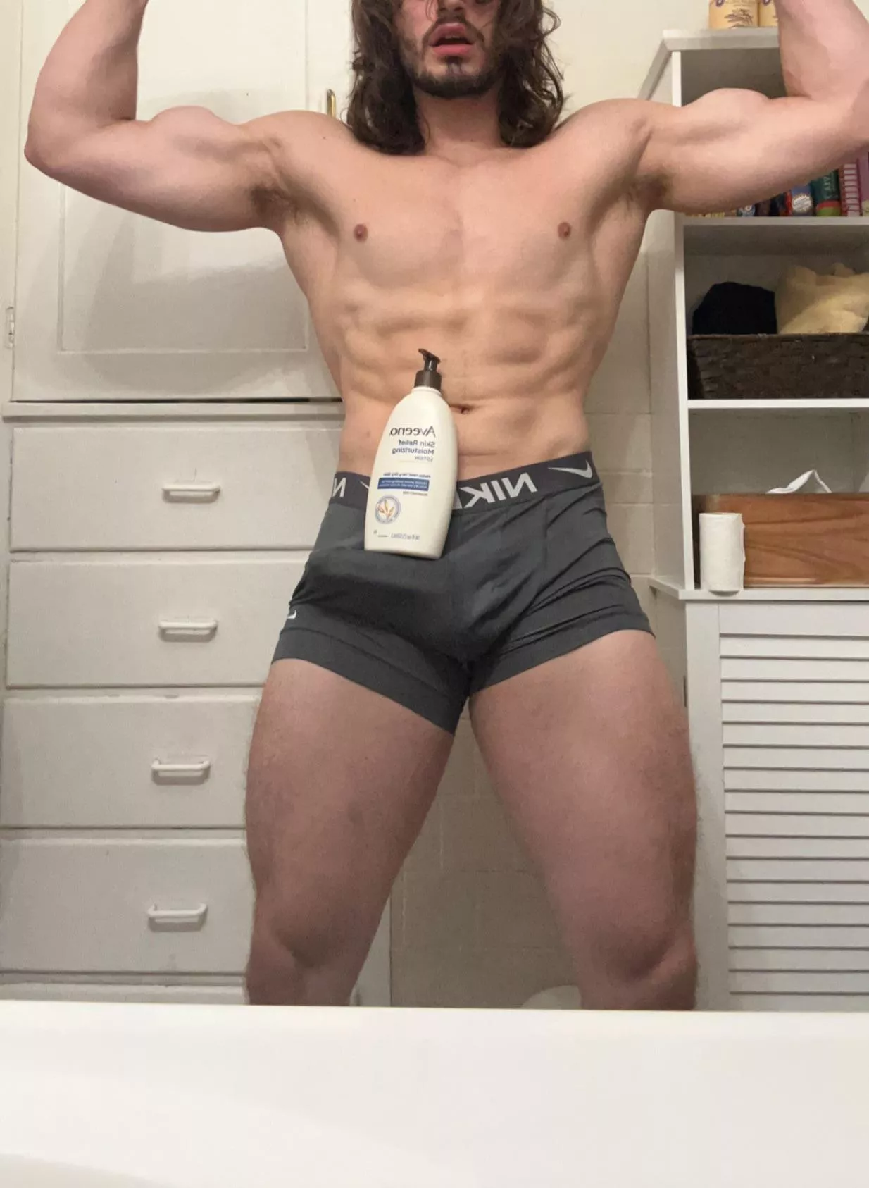 (M)Wanna help me relax after a long hard workout? 🤭🤔 posted by Intelligent_Back2243