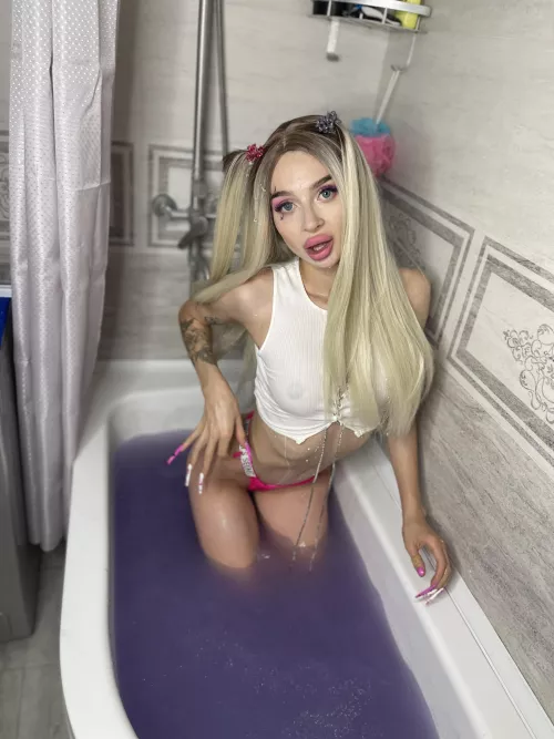 My juicy boobs, at your service by Hackandrios