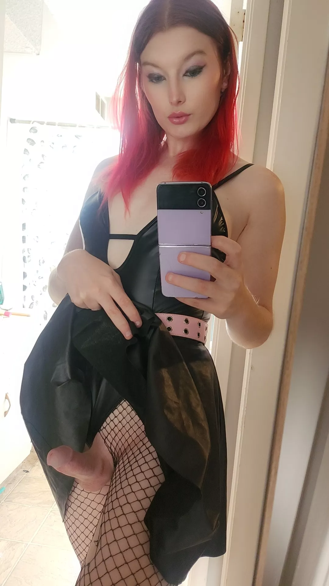 Open up baby 👅 posted by Bambidawn420