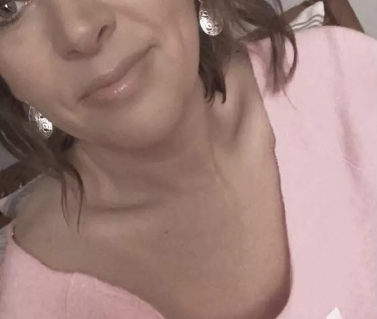 Would I even attract you in public? posted by curiouswife53