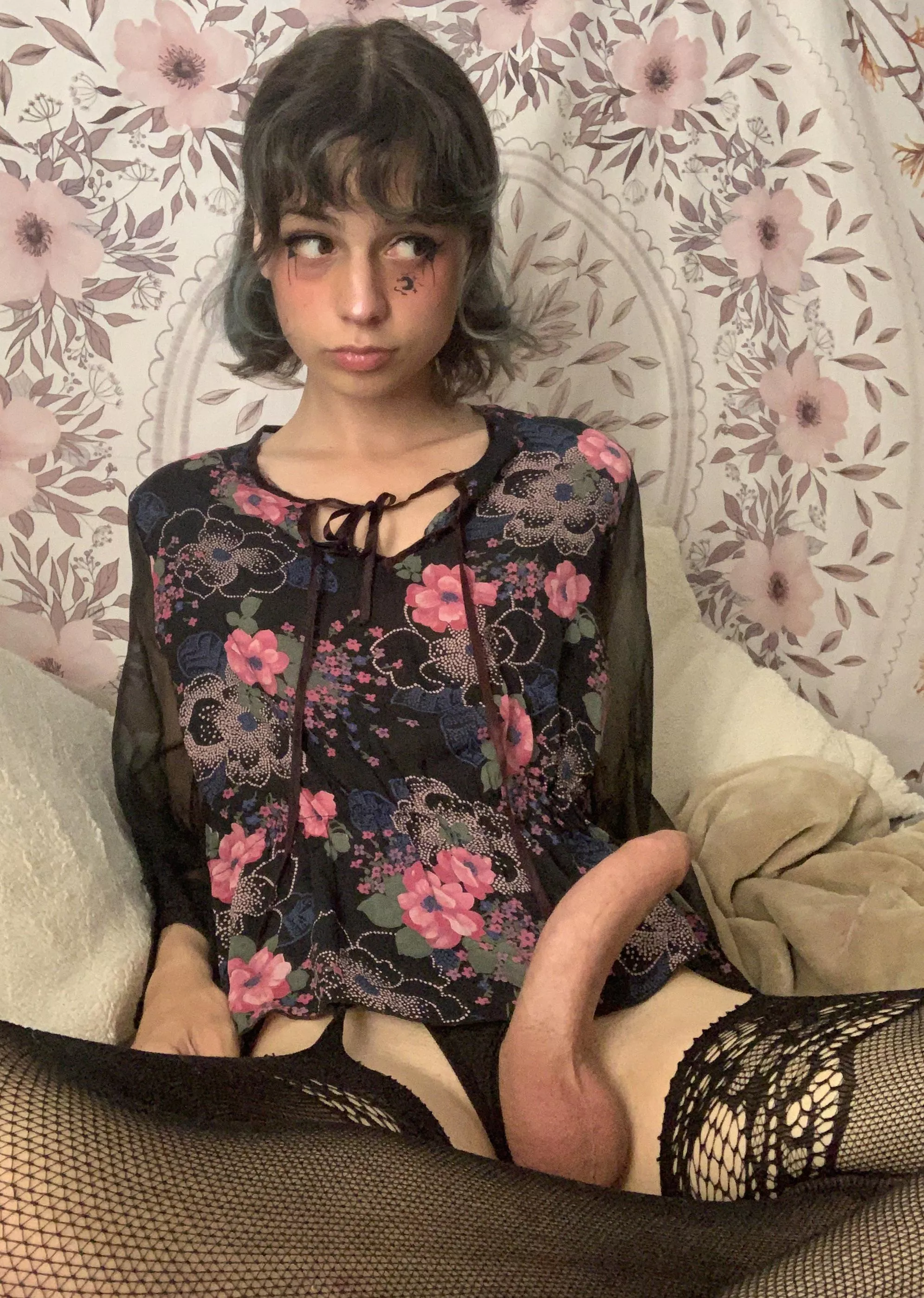 would u take me on a date if I sent u this? posted by Cdbel