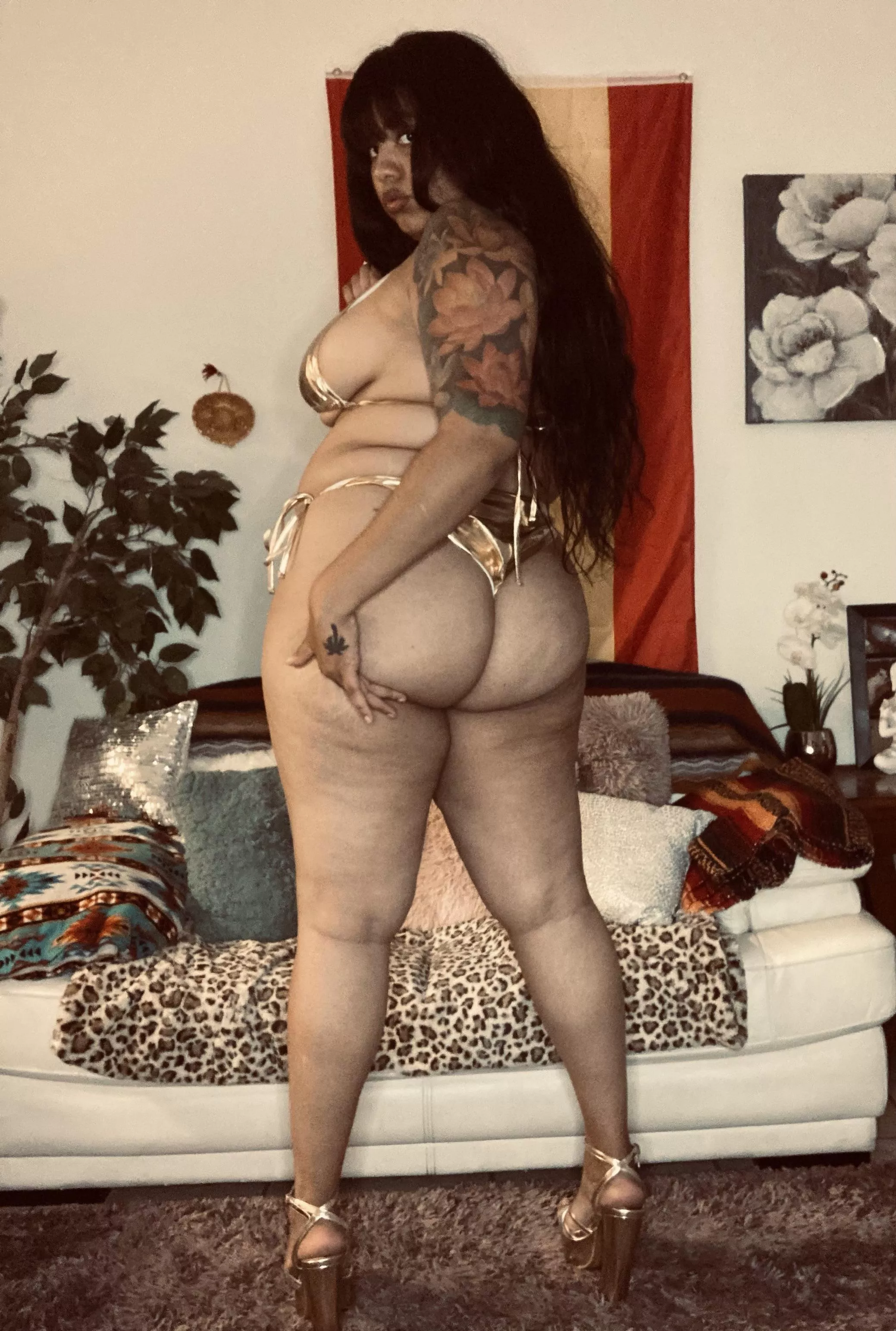 Would you clap these cheeks? posted by XBBWLoveX